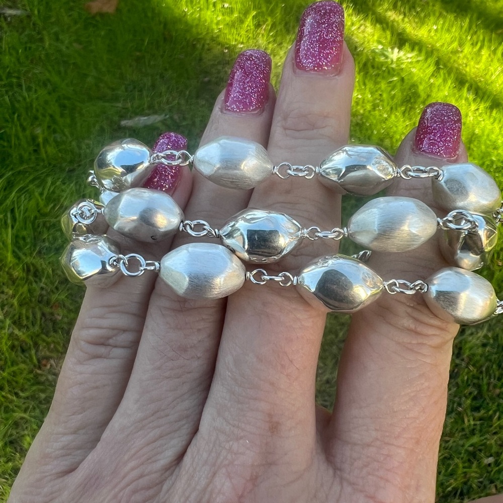 Sterling Silver Italy Satin & High Polish Bead Bracelet W/Magnetic Closure - Picture 4 of 17